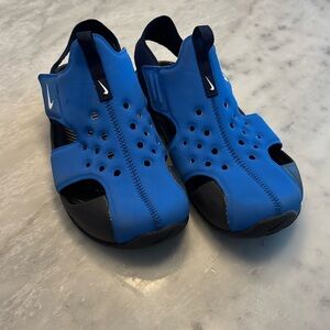 Nike Blue and Black Sandals with Closed Toe Design